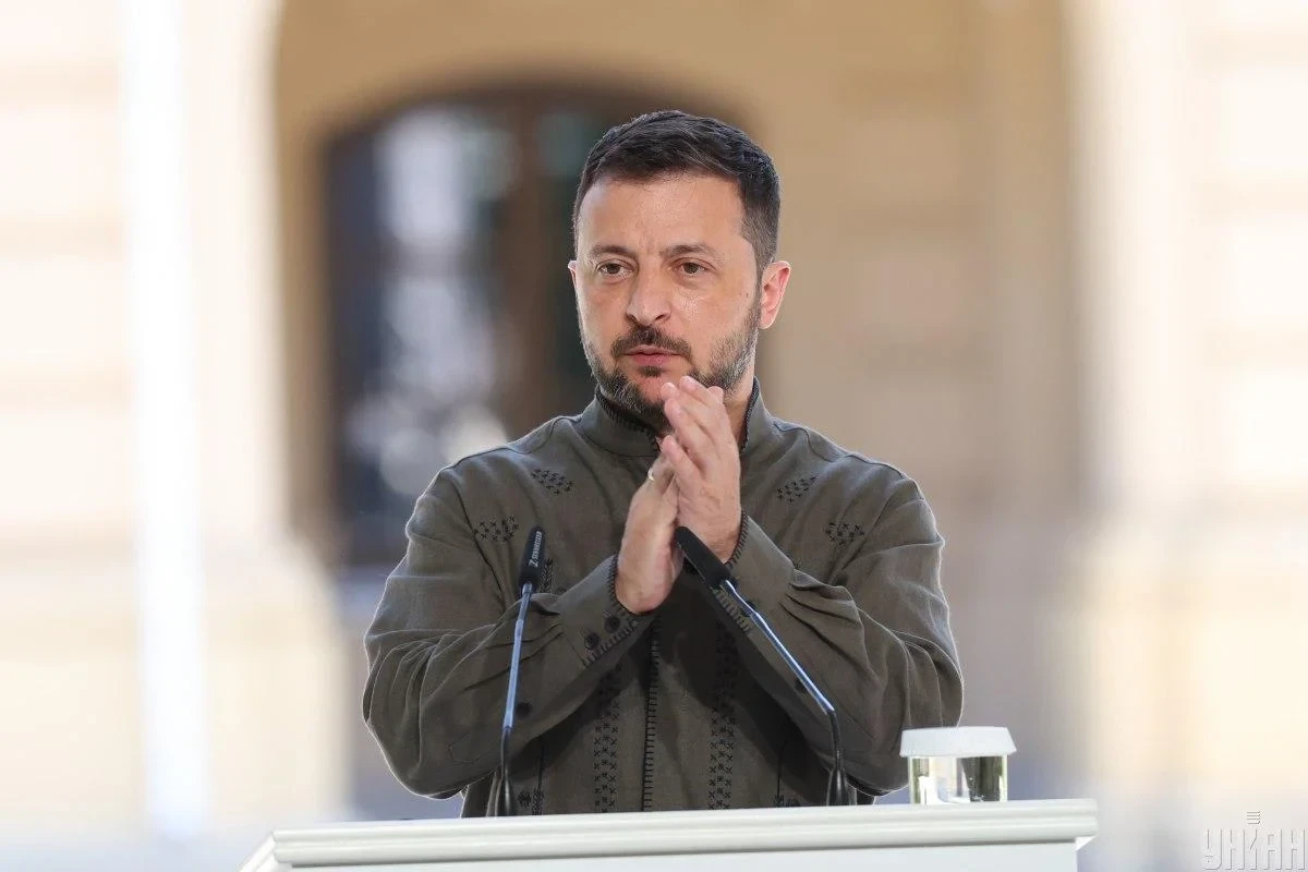 Zelenski: "Krımda son sutkada Rusiyanın ikinci təyyarəsi məhv edilib"