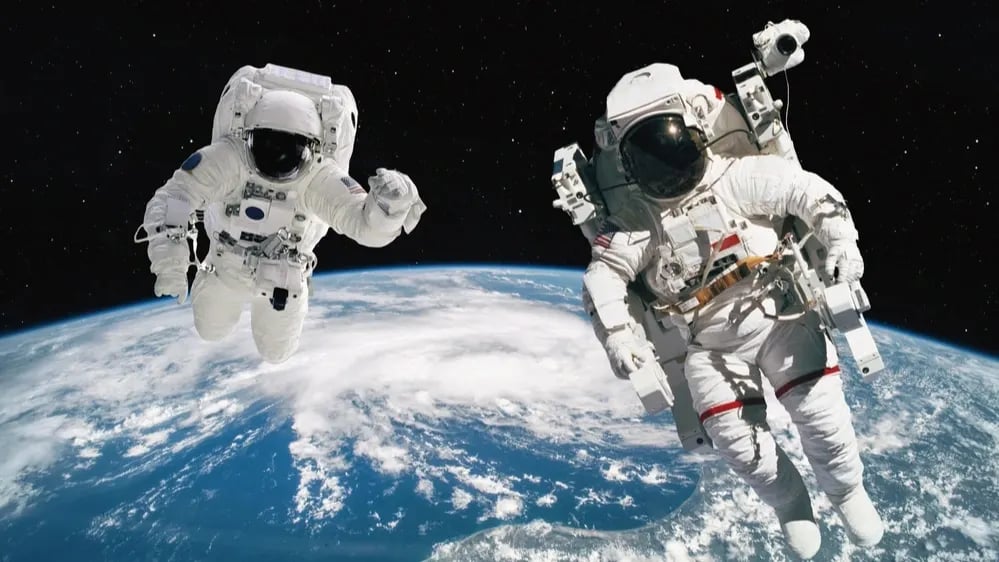 Məşhur astronavt çoxdankı arzusuna çatdı