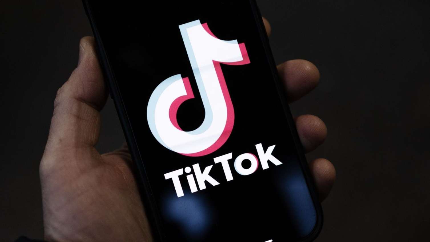 Azərbaycanda müəllimlər "TikTok"da yarışacaqlar