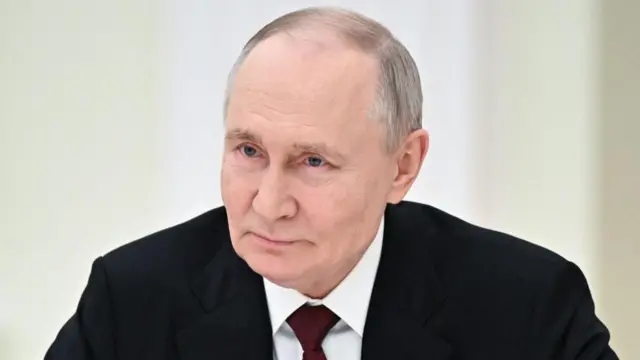 Atası Putinə uşaqlıqda bunları yedirirmiş