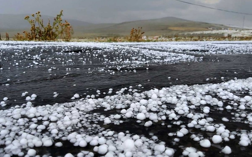Daşkəsənə dolu düşüb