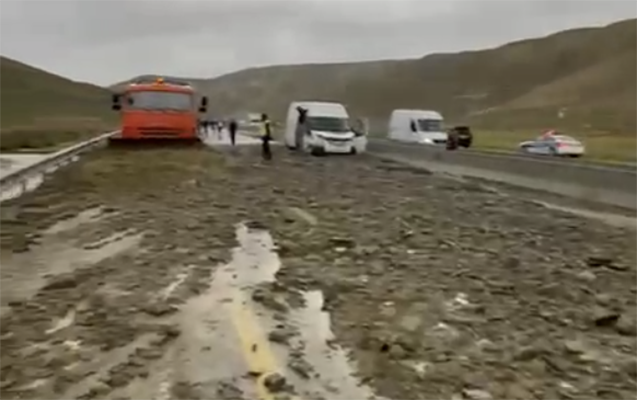VSel Bakı-Şamaxı-Yevlax yolunu bu hala saldı - VİDEO
