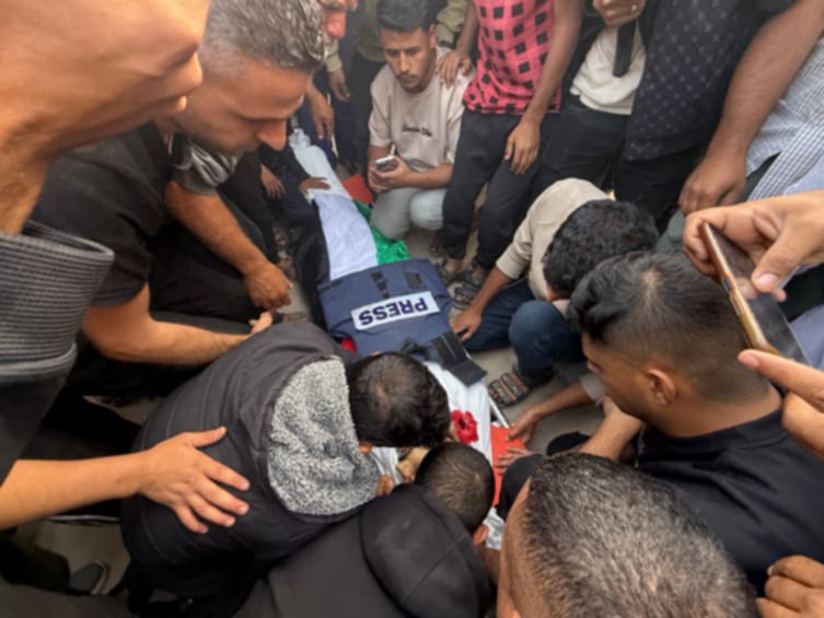 Qəzzada öldürülən jurnalistlərin sayı açıqlandı