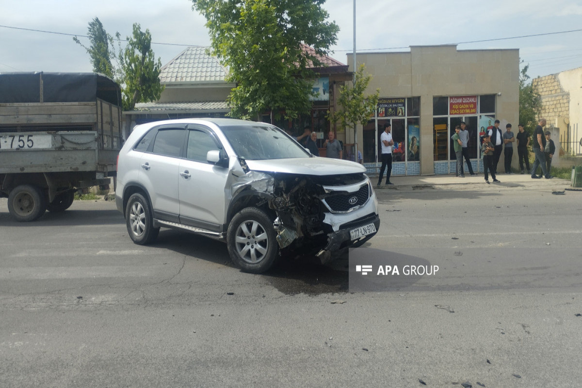 Ağdamda iki maşın toqquşub: Xəsarət alanlar var - FOTOLAR