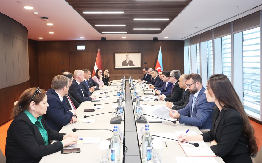 Azərbaycan və Latviya iqtisadi əməkdaşlığı genişləndirməyi müzakirə ediblər