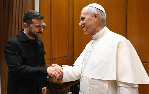 Zelenski yeni Papa ilə görüşdü