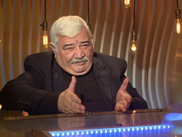 Firudin Cəlilovla açıq söhbət: “Evimə gələn oğrular Elçibəyi söyərək düşüb gediblər”