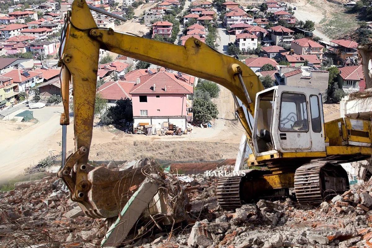 Bakıda söküntü zamanı insident: Şirkətin ekskavatoru yandırıldı - Həbs edilən var