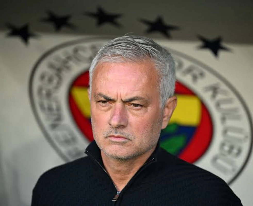 Joze Mourinyo "Fənərbağça"dakı gələcəyinə aydınlıq gətirdi