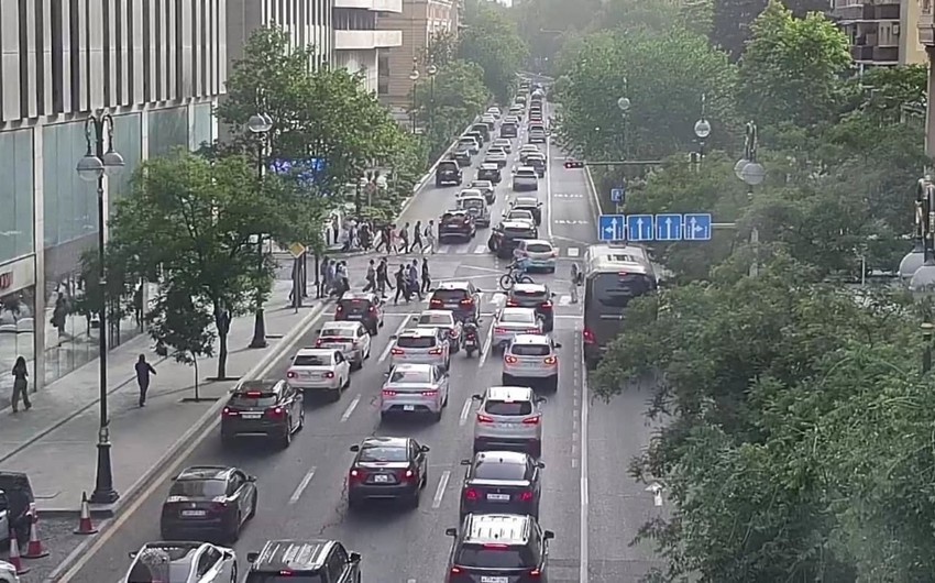 Bakıda 22 istiqamətdə sıxlıq var - SİYAHI
