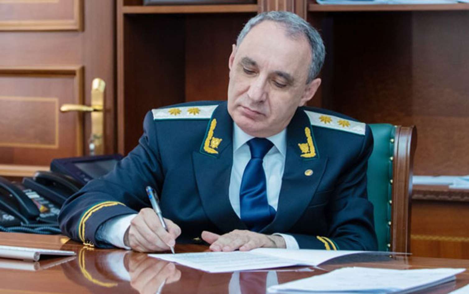 Baş Prokuror şöbə rəisini işdən çıxardı: YENİ TƏYİNAT