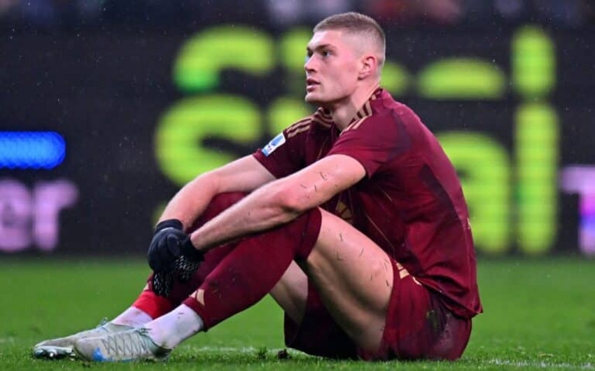 "Roma" ukraynalı futbolçusunu satışa çıxarıb