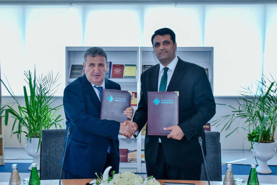 NDU ilə AMEA arasında memorandum imzalanıb - FOTOLAR