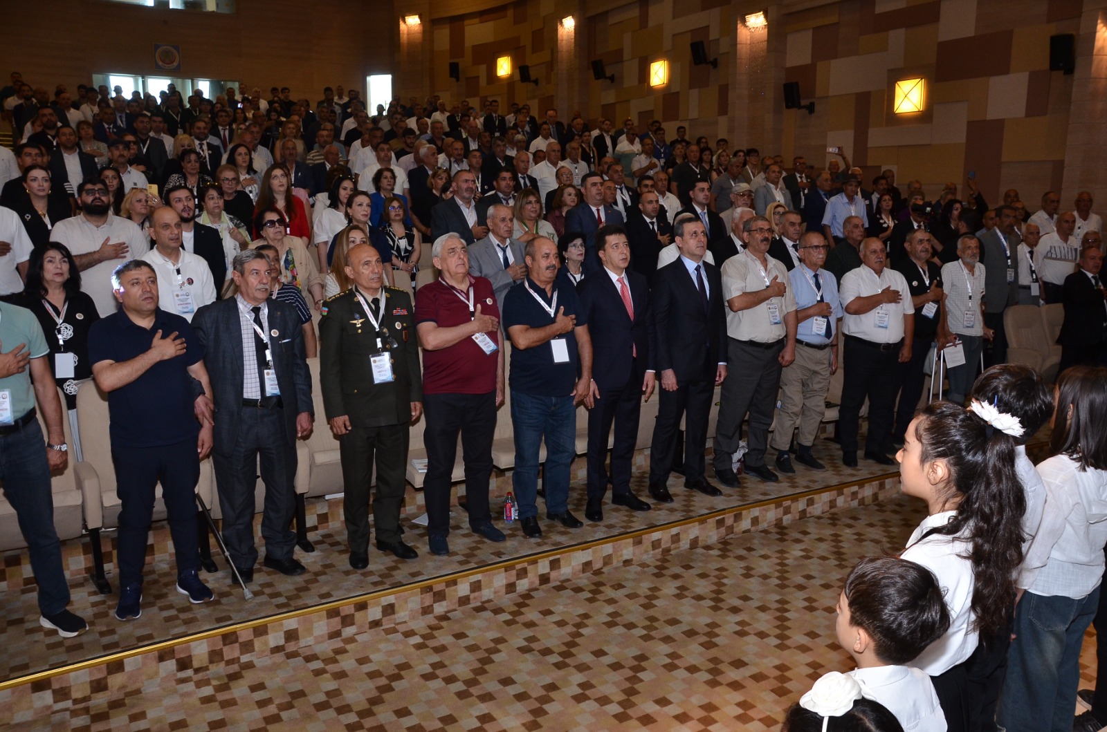Vəhdət partiyasının növbədənkənar VI qurultayı keçirildi