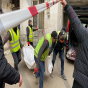 Mağazadan meyit tapıldı
