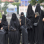 Daha bir ölkədə niqab taxmağa QADAĞA
