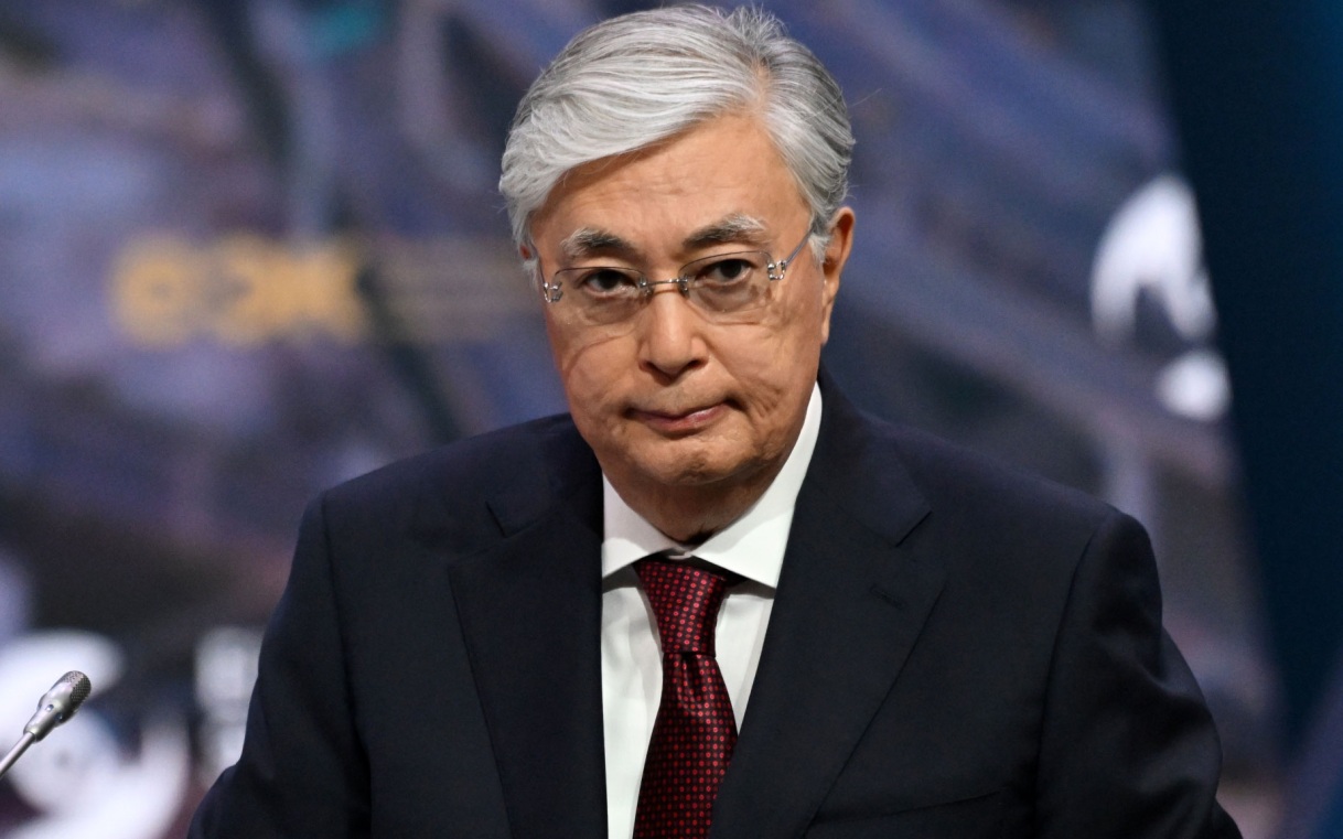 Tokayev: “Qızıl Ordanın tarixinə yenidən baxaq”