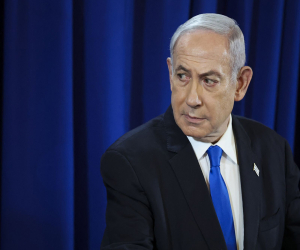 Netanyahunun olduğu qəsəbəyə PUA hücumu etdilər