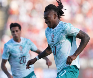Portuqaliya millisinin futbolçusu rəqibinin üzünə zərbə endirib
