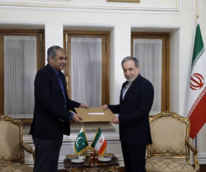 Pakistan ordusunun komandanından İranın ali rəhbərinə xüsusi məktub ünvanlanıb