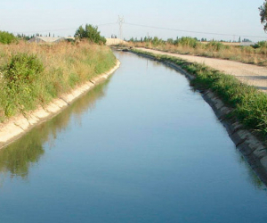 60 yaşlı kişi kanalda batdı