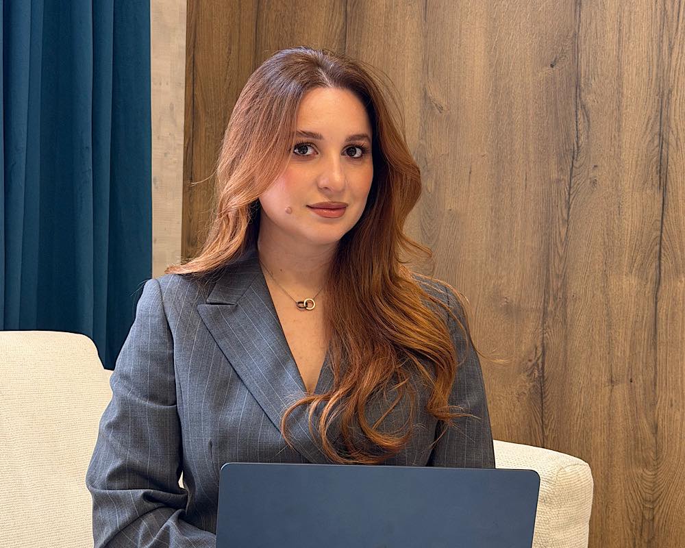 Mətbuat katibi işdən ayrılıb