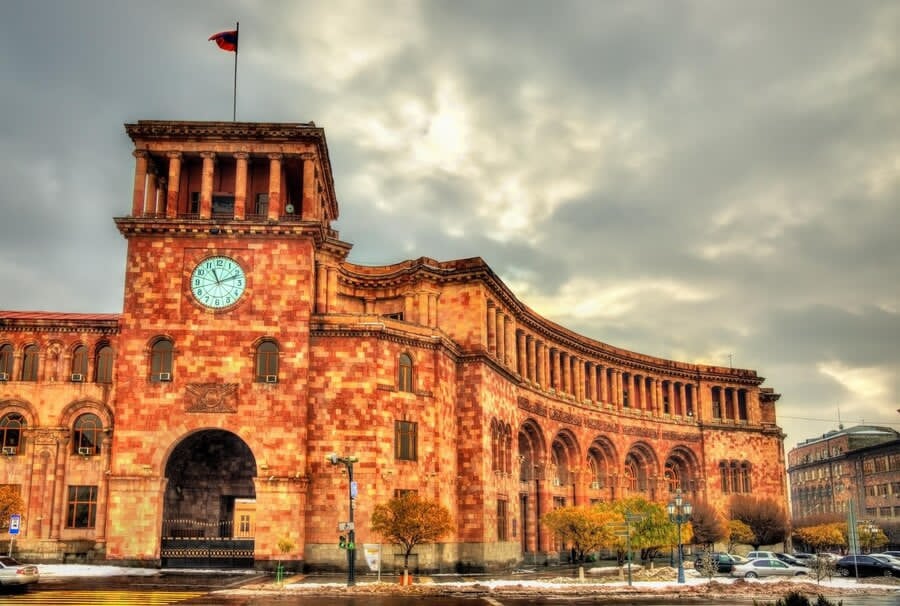 Ermənistanda “qanuni oğrular"a qarşı cinayət işi başlandı