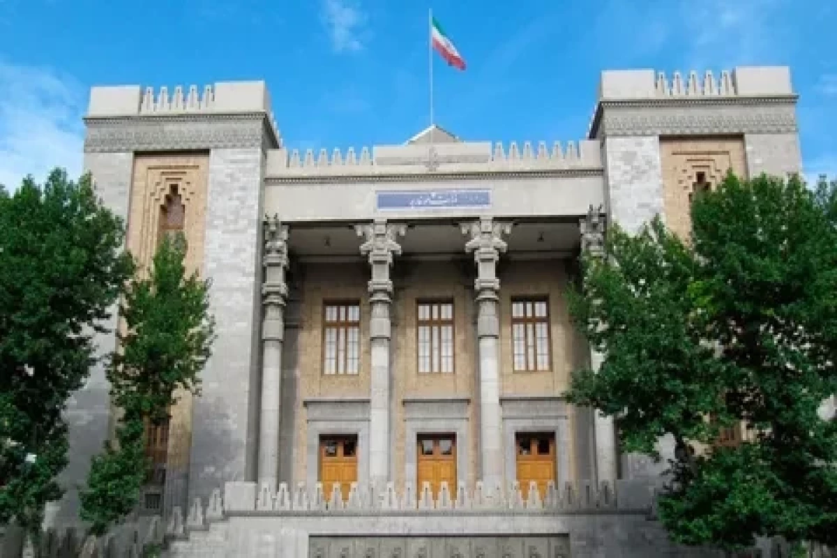İran atəşkəsi mənasız adlandırır
