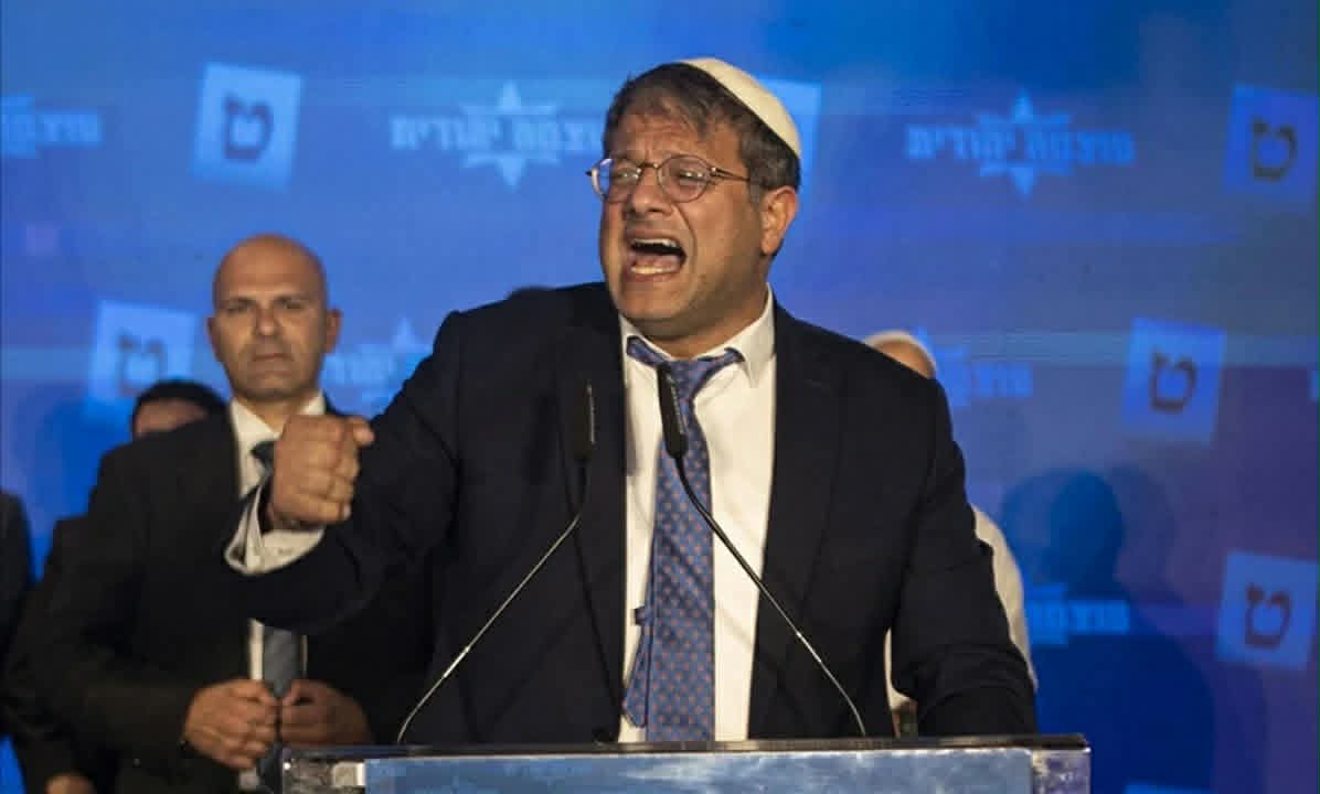 Səfirliyin tələbi naziri qəzəbləndirdi