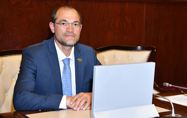 Razi Nurullayev: "Medianı dayanıqlı və iqtisadi baxımdan güclü etmək lazımdır"