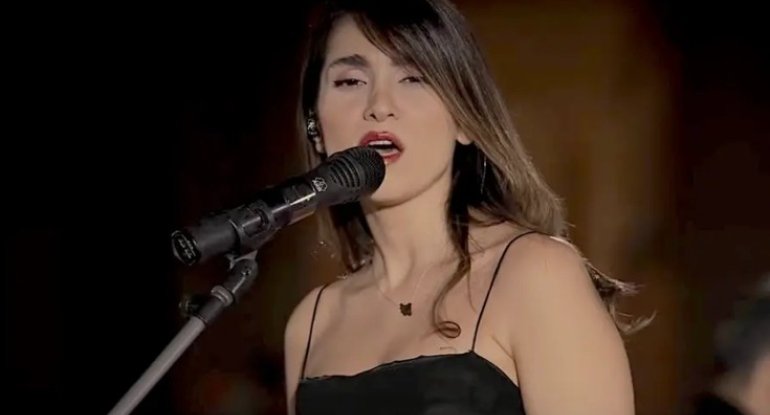 Bu müğənni şallaqlanacaq