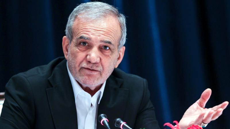 Pezeşkian: "Düşmən dəyirmanına su tökməyin"