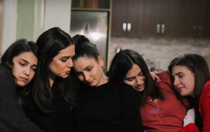 "Kırgın çiçekler"in aktrisası yeni serialda - FOTO