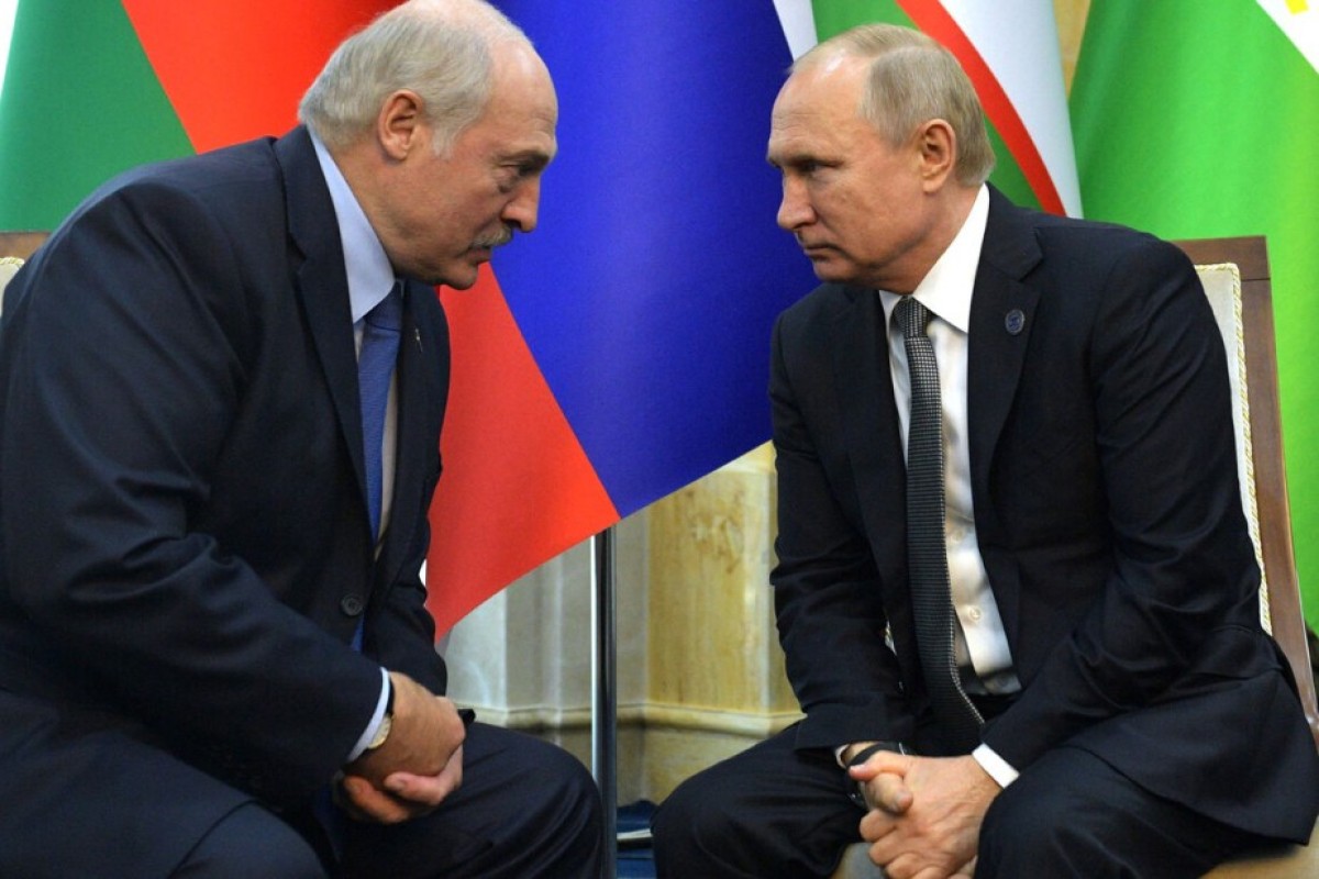 Kreml: Putin və Lukaşenko danışıqları davam etdirirlər