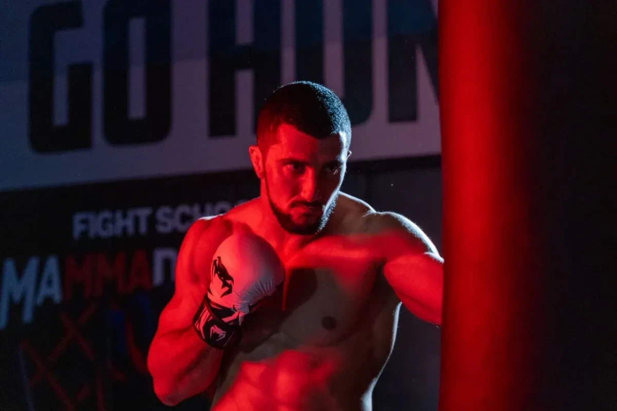 UFC: Fərman Həsənov ABŞ-dən olan rəqibinə qalib gəlib