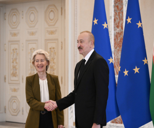 İlham Əliyev və Lyayen mətbuata bəyanatlarla çıxış edirlər