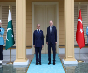 Pakistanın Baş naziri Şahbaz Şərif Türkiyədə səfərdədir