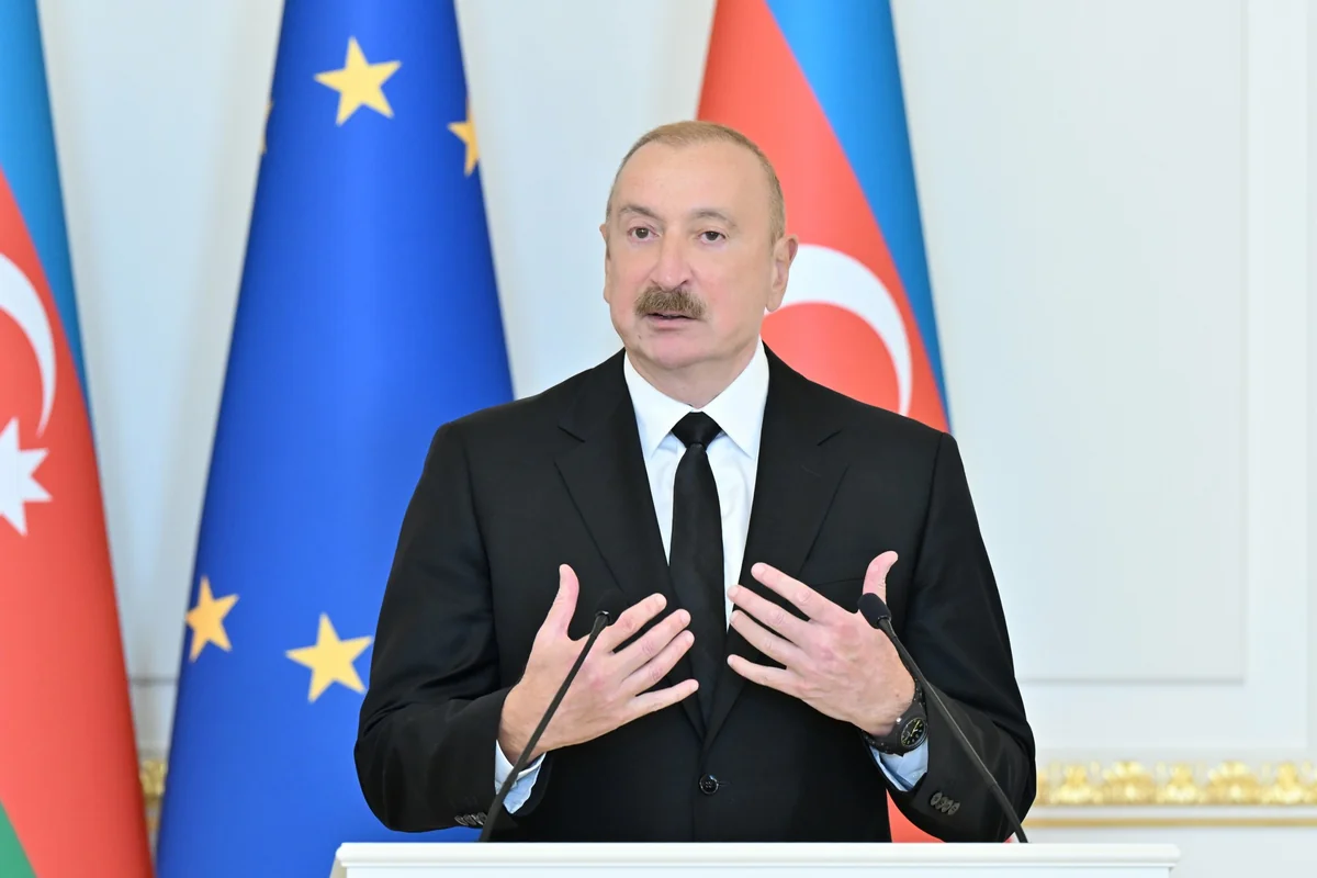 Prezident: "Azərbaycan nəqliyyat infrastrukturuna böyük investisiyalar yatırır"