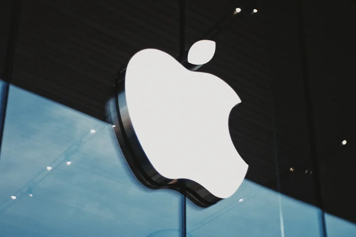 "Apple" Azərbaycanın mobil cihaz bazarındakı payının 40 %-ni itirib