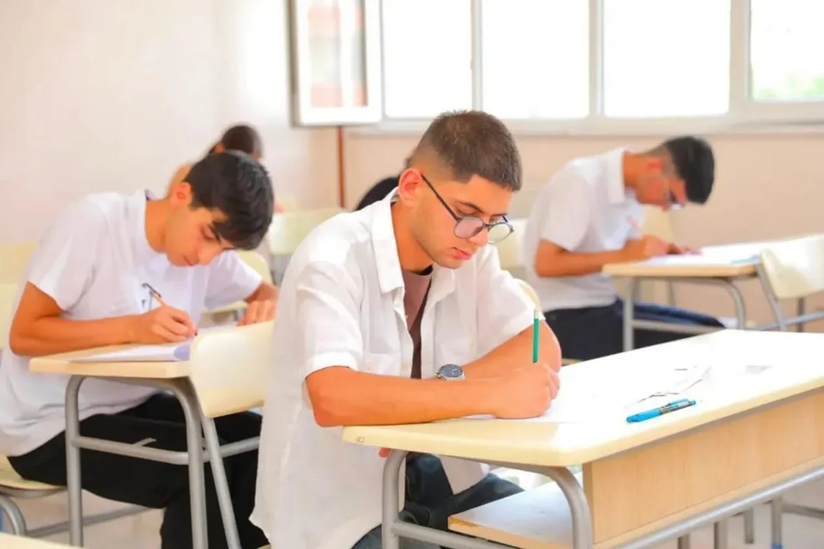 Naxçıvanda II və III ixtisas qrupları üzrə qəbul imtahanı keçirilib