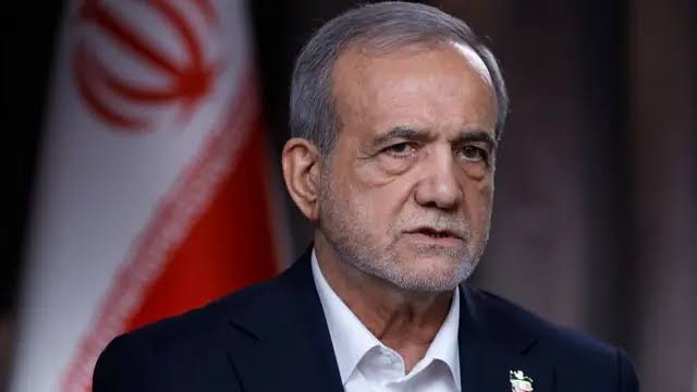 Pezeşkian ABŞ-ın dünya çemionatındakı hərkətlərini tənqid edib