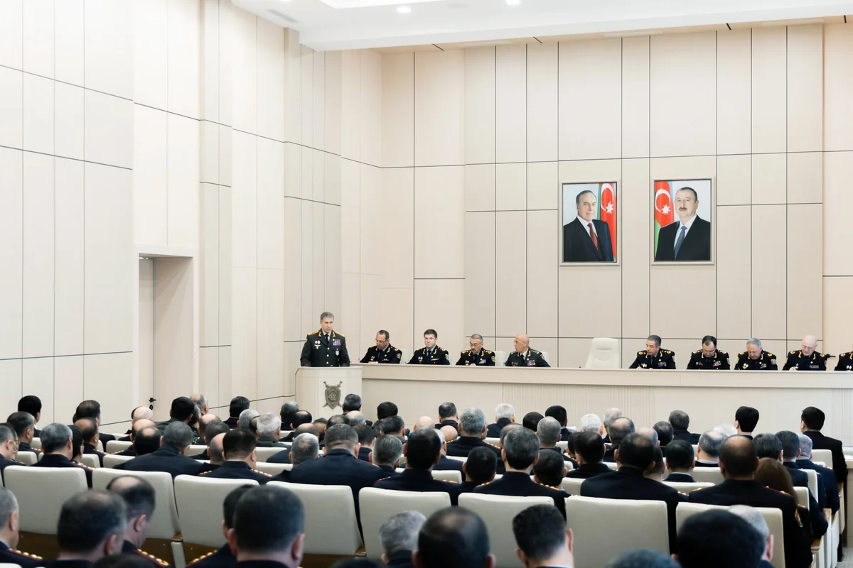 Vilayət Eyvazov vətəndaş qəbulu işinə daha böyük həssaslıqla yanaşılmasını tələb edib